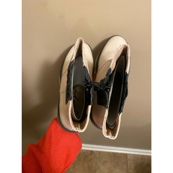 Free People James Chelsea Boots Bone White Size 8.5/39 NWT - Picture 10 of 12